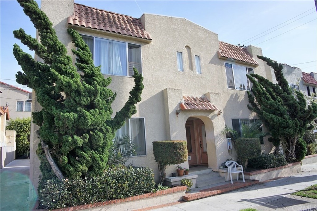 116 Redondo Avenue property photograph
