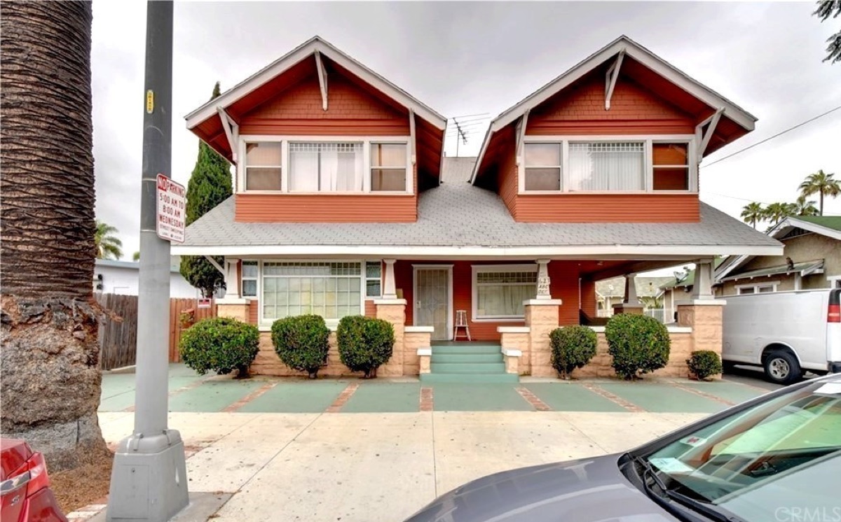 621 E 6th Street property photograph